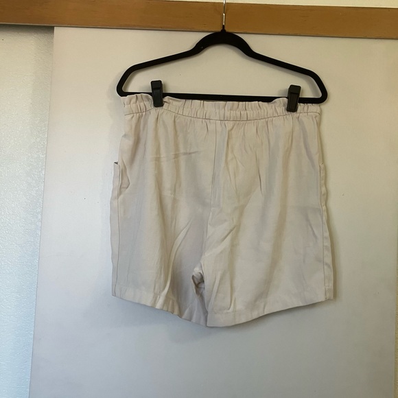 NWOT Old Navy linen blend shorts - Picture 4 of 4